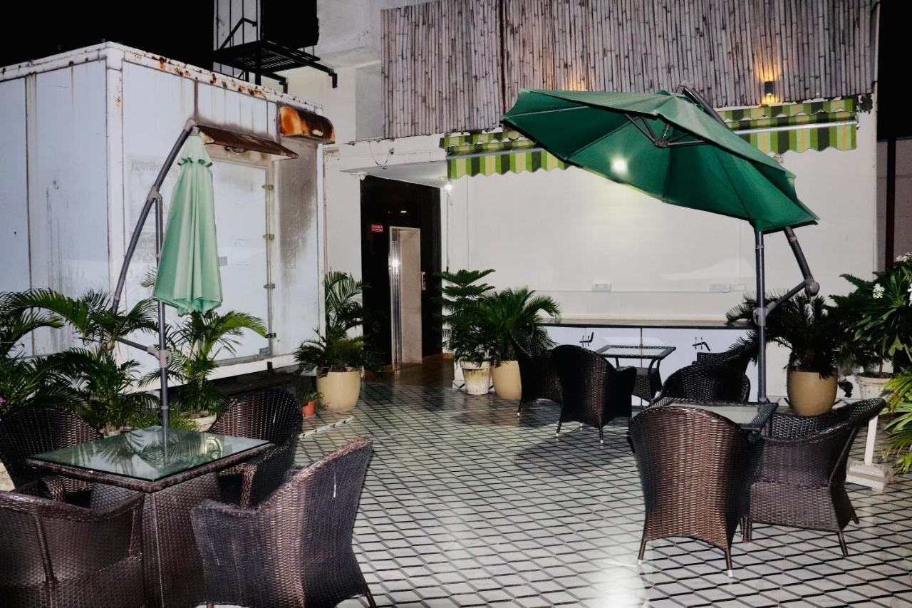 Hotel Magic Tree Karol Bagh Metro Station New Delhi Extérieur photo