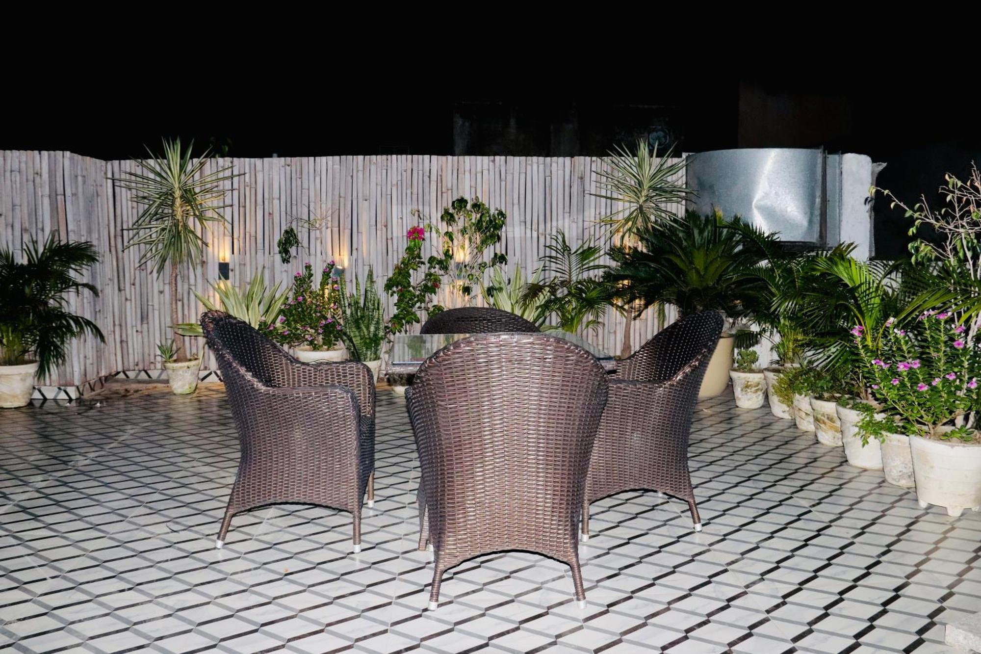 Hotel Magic Tree Karol Bagh Metro Station New Delhi Extérieur photo